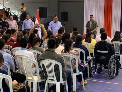 Nicanor defendió el destino de los fondos sociales de los que dispone la EBY
