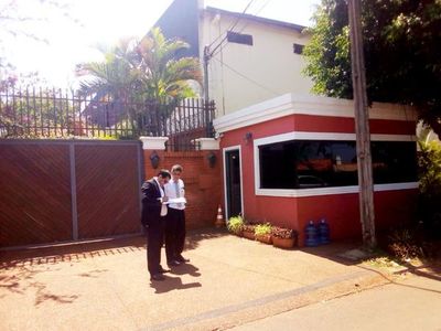 Así demolieron una construcción en la vereda de los Zacarías
