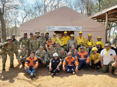 Fuerzas Armadas en alerta para continuar con la lucha contra incendios forestales
