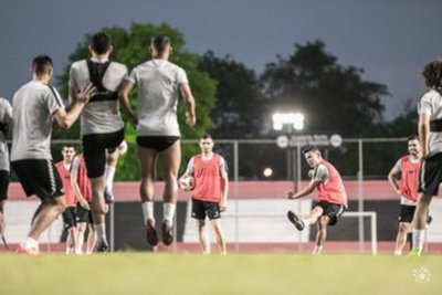 Guaraní y Libertad chocan en el clásico de la jornada
