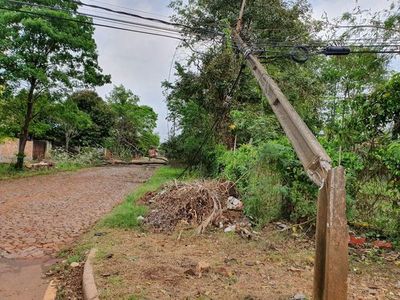 Varias zonas siguen sin energía eléctrica tras el temporal en Alto Paraná