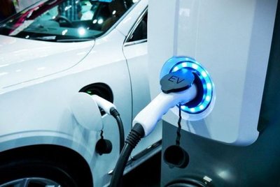 Por qué no más hidrocarburos y sí más electricidad
