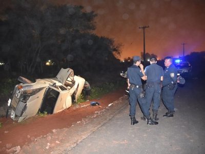 Barra led encandiló a conductor y perdió el control