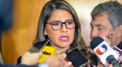 Huelga penitenciaria: gobierno pide cinco días más para negociar, pero si no afirma que seguridad está garantizada