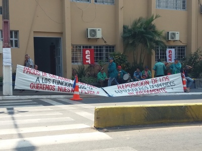 Aumentan los reclamos por salarios adeudados en la Municipalidad de Lambaré