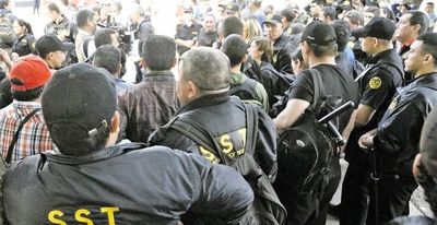 Funcionarios de SST denuncian pago irregular de salario