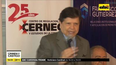 Ministro Acevedo se reúne con empresarios