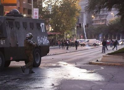 Intensos disturbios en Chile por suba en Metro