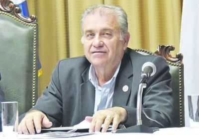 Hacienda pide embargo de bienes de Ramón González D.