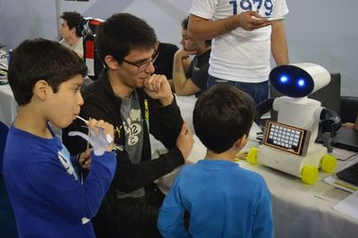 Con éxito se desarrolla tradicional Expo Tecnológica y Científica en la UNA