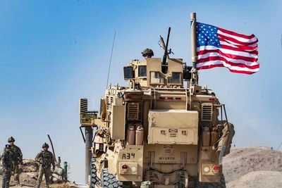 Fuerzas de EE.UU. se retiran de su mayor base del norte de Siria
