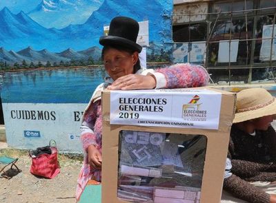 Bolivia aguarda en calma resultados de las presidenciales