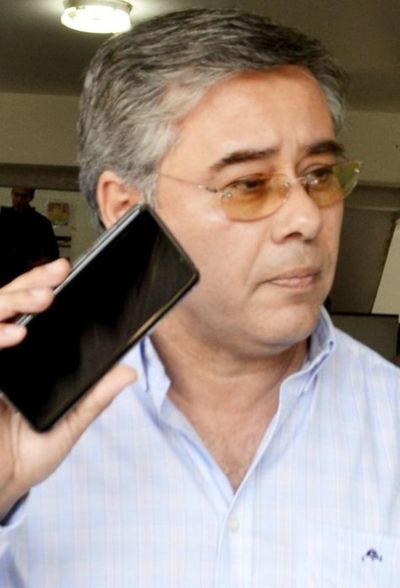 Aseguran que no apoyan firma de leonino contrato