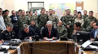Diez muertos, 1.700 detenidos y extensión del toque de queda en Chile
