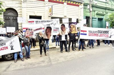 Manifestación contra fiscalía