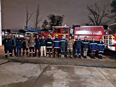 Bomberos de Ypané reciben carro hidrante de 6.000 litros de capacidad