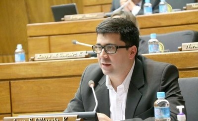 Diputados: Se plantearán dos revisiones del acta anterior. Según Villarejo, no se puede