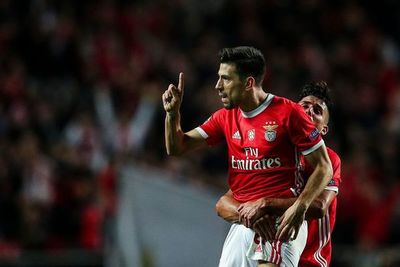 El Benfica vence y sigue vivo
