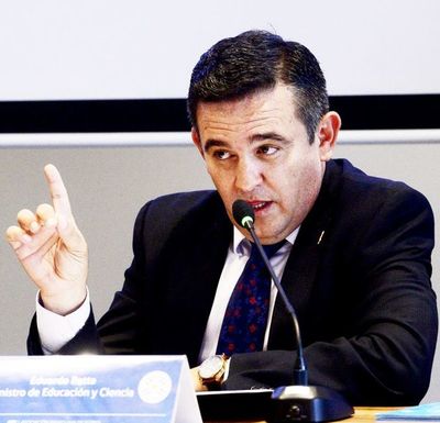 Petta acusa a la prensa de distorsionar datos y mentir