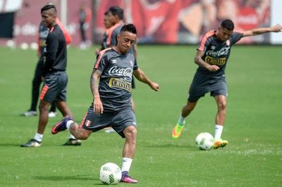 Perú se medirá con Colombia y Chile sin Cueva