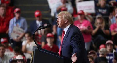 Trump acusa a los demócratas de totalitarismo y augura depresión económica