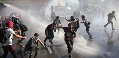 Piñera vuelve a endurecerse y convoca a un consejo de seguridad por las protestas