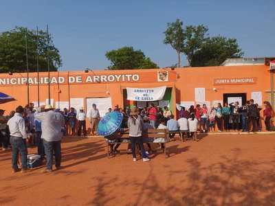 Concejales aprueban intervención de la Municipalidad de Arroyito