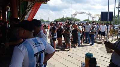 Copa Sudamericana: Más de 40.000 hinchas estarían llegando al país