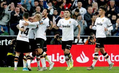 El Valencia tumba a un combativo Granada