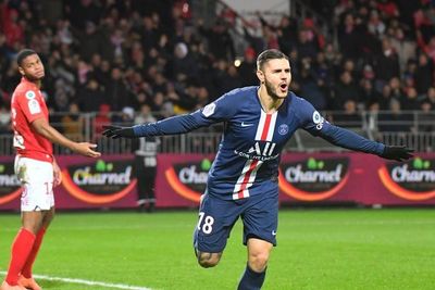 Icardi evita otro tropiezo del PSG