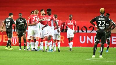 El Mónaco mejora, el Angers se frena