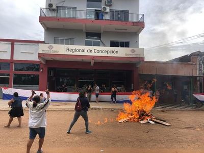 Realizaron manifestaciones a favor del comunicador Chilavert