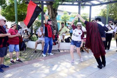 Colón de Santa Fe agradece a los paraguayos