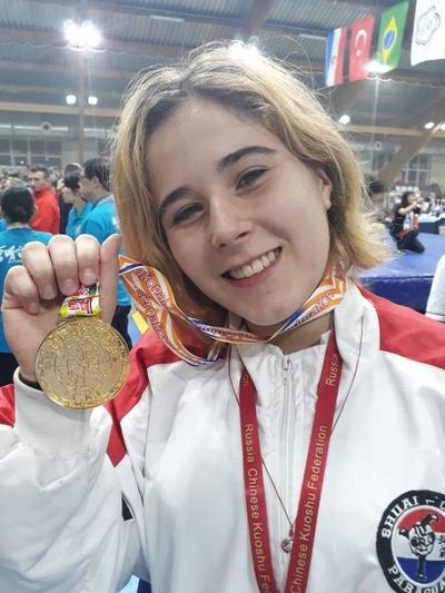 Joven artemarcialista logra primer puesto en competencia en Rusia