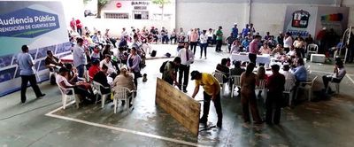 Resistencia de funcionarios sigue en Comuna lambareña