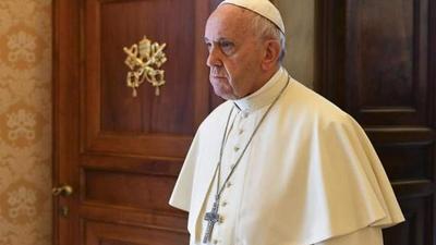 El papa expulsa del sacerdocio a un cura chileno investigado por abuso a menores