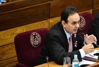 Monges: Cartes tiene fueros al ser senador electo y por la senaduría vitalicia