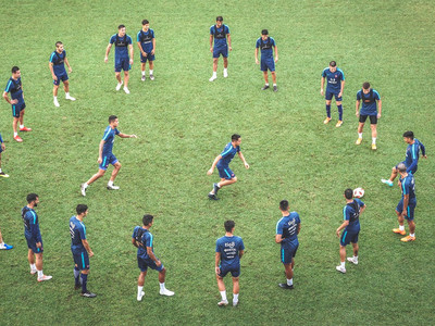 Probable cambio táctico en el equipo del Ciclón para el clásico