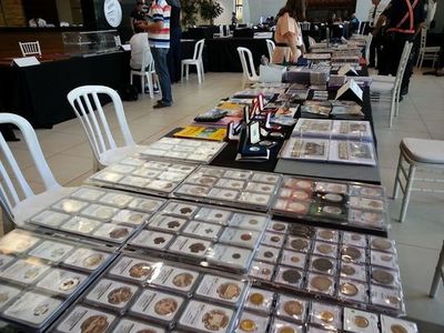 Culmina hoy encuentro de numismáticos
