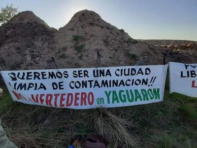 Vecinos de Yaguarón se manifiestan contra vertedero