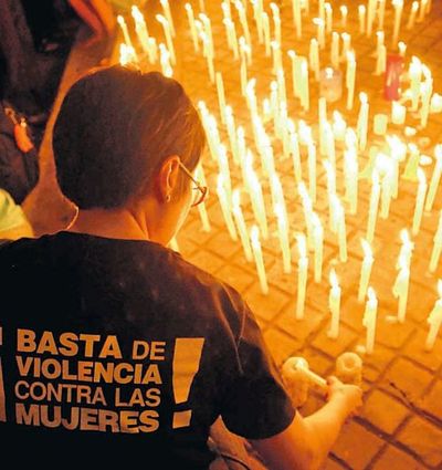 Mujeres marchan hoy contra la violencia