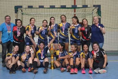 Capiatá es el campeón del Clausura de Hándbol