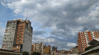 Jornada cálida a calurosa y sin lluvias