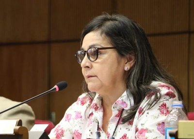 “Payo tiene la idea de acabar con el Congreso” afirma senadora Georgia Arrua
