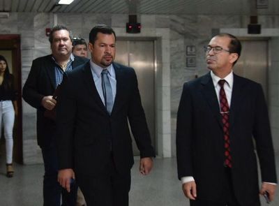 Quintana fue a Palacio y espera decisión que podría regresarlo a la cárcel