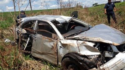 Policía transportaba droga y murió en accidente vial