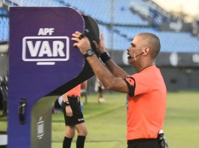 El VAR en la final de la Copa Paraguay