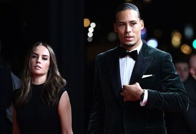 Van Dijk merecía el Balón de Oro, según Klopp