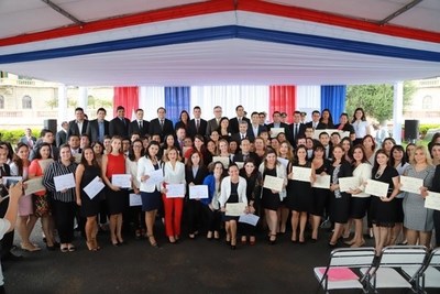 Con 500 becas adjudicadas BECAL concluirá el 2019