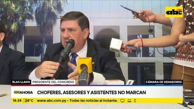 Choferes, asesores y asistentes no marcan